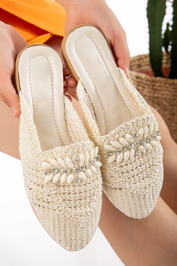 Slipcat Women's Straw Slippers Closed Front Mesh Lace Stone Detailed Stylish Summer Home Beach Vacation Slippers