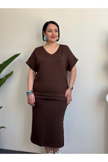 Vio Moda Büyük Beden مجموعة التنورة المودال