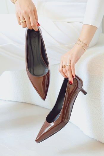 POLKA STORE Pointed Toe Short Kitten Heels Comfortable Stylish Women's Stiletto Shoes