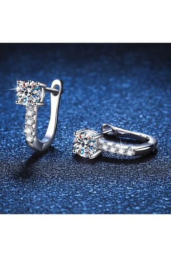 OEM Luxury silver earrings with moissanite diamonds
