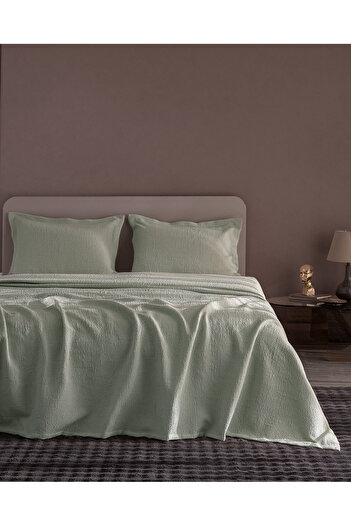 Madame Coco Labenne Double Bedspread - Mint Green
