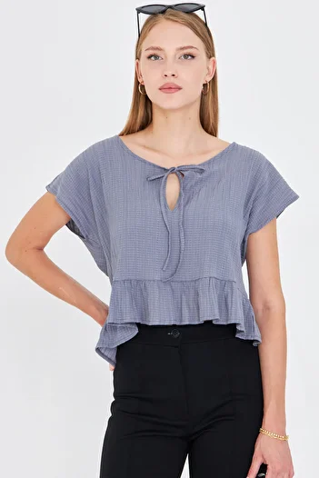 armonika Women's Gray Bat Sleeve Collar Tie Skirt Ruffled Oversize Crop Blouse Arm-24Y001088