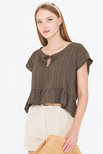 armonika Women's Dark Khaki Bat Sleeve Collar Tie-Up Skirt Ruffled Oversize Crop Blouse Arm-24Y001088