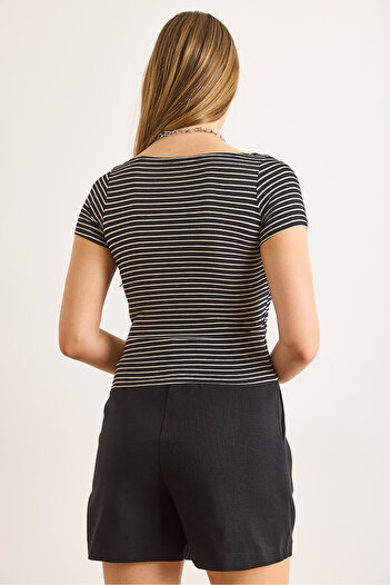 Olalook Women's Black Button Detailed Soft Textured Crop T-Shirt Tsh-19000932
