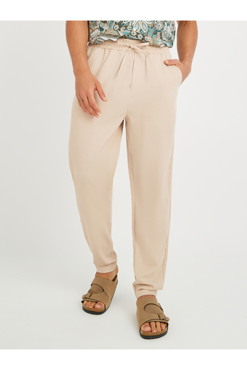 Styli Textured Balloon Fit Trousers with Drawstring