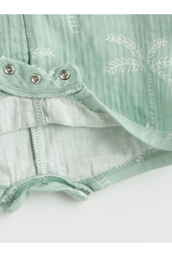 LC Waikiki Crew Neck Baby Boy Muslin Jumpsuit