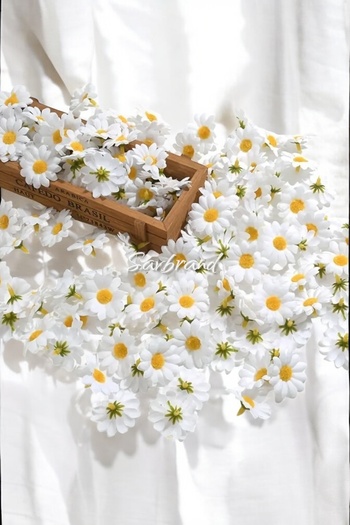 SavBrand 50 de bucăți de margarete artificiale cu aspect realist – Decor pentru casă și organizare