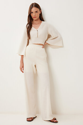 Happiness İstanbul Cremefarbene Leinenbluse für Damen mit Hosenanzug BV00160