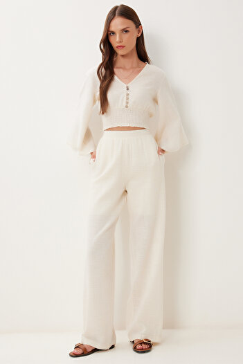 Happiness İstanbul Cremefarbene Leinenbluse für Damen mit Hosenanzug BV00160