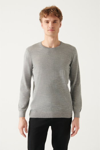 Avva Men's Gray Crew Neck Wool Blended Knitwear Sweater E 005013