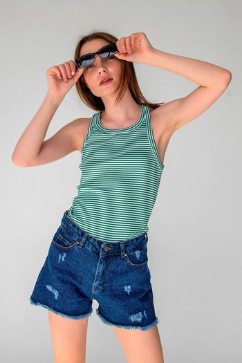 la & vetta Women's Green Striped Ribbed Halter Neck Sleeveless Tank Top
