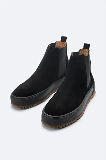 Avva Men's Black 100% Suede Leather Flexible and Durable Light Thermo Sole Chelsea Boots A32y8011