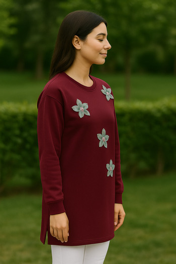 Birol Triko Women's Burgundy Slit Tunic with Floral Accessories