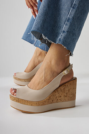 Limoya Jenny Beige Wedge Heeled Women's Shoes