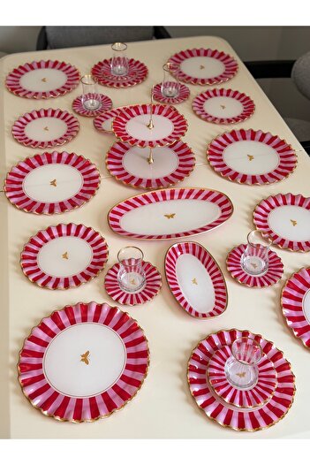 Hediye Köşkü Pembe Kelebekli 28 parça 6 Kişilik Kahvaltı ve Çay Seti