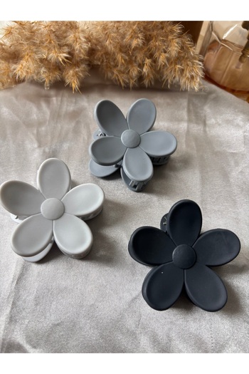 shop 3 Soft Daisy Buckles