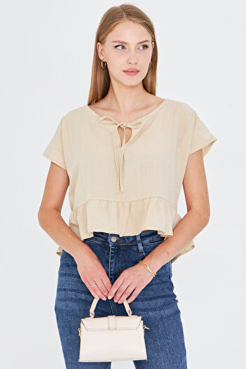 armonika Women's Cream Bat Sleeve Collar Tie-Up Skirt Ruffled Oversize Crop Blouse Arm-24Y001088