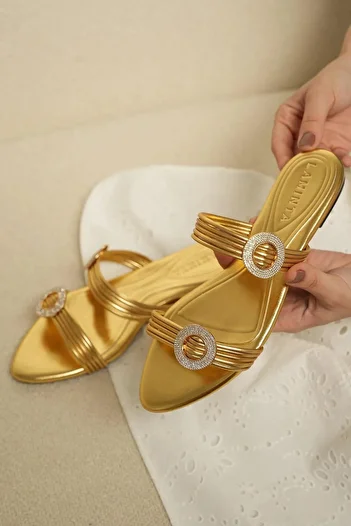 LAMİNTA Tiana Gold Stone Buckle Detailed Slippers
