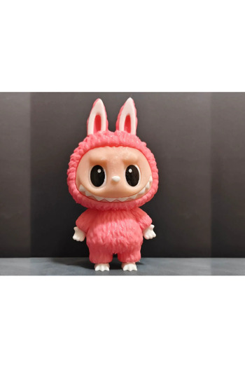 genomera Labubu Toy Figure 13 cm (Manufactured in the Desired Color - with a Standing Stand)