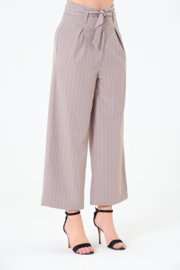 Sortie Collection Women's Pleated, Striped Pattern, Buttoned, Pipe Leg, Belted Gabardine Gray Trousers