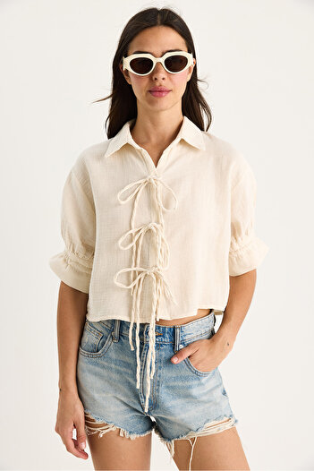 Bianco Lucci Women's Tie Detailed Sleeves Gathered Muslin Crop Shirt 2111 60283446