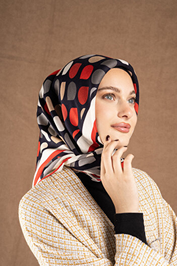 Akel Patterned Flossy Silk Scarf Collection