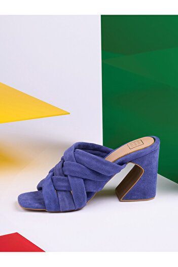 Heel Your Sole By Styli Women Blue Plain Criss Cross Leather Block Heel Sandals