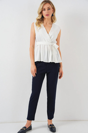 LE CARAMBOLE Women's White Aerobin Fabric Double Breasted Collar Sleeveless Blouse