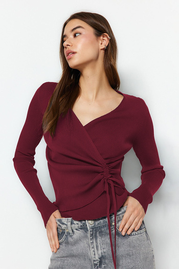 Trendyol Collection Burgunderfarbener zweireihiger Pullover mit Kordelzug TWOAW23KZ00828
