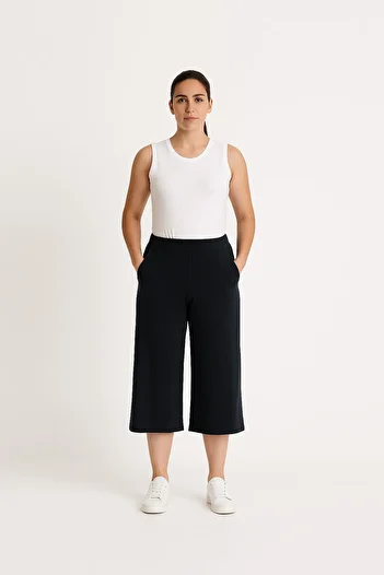 Cottonland Women's Estela Thin Summer Wide Leg Elastic Waist Combed Cotton Capri Pants Black