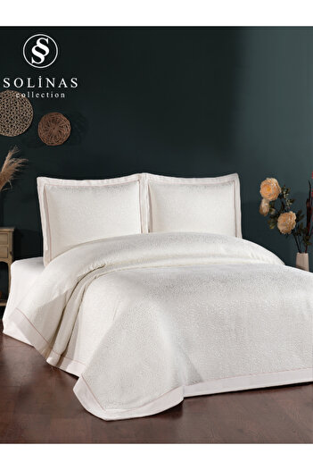Solinas Collection Bellamira Cream Double Bedspread with Piping