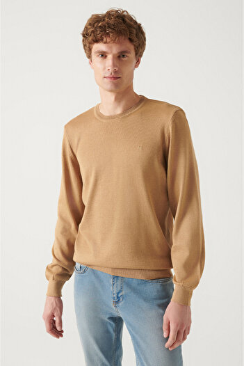 Avva Men's Beige Crew Neck Wool Blended Knitwear Sweater E 005013