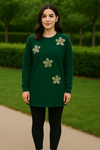 Birol Triko Women's Emerald Green Slit Tunic with Floral Accessories