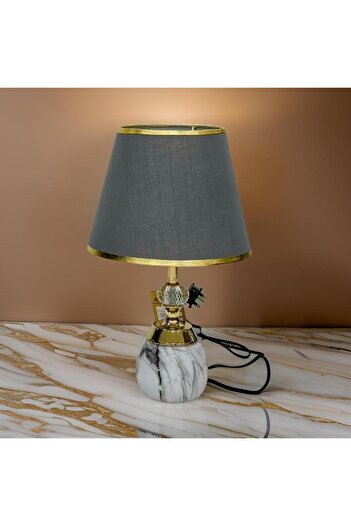 DEC10 Modern and elegant office lamp