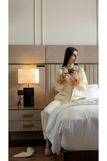 DreamyHush Luxe Touch | Premium Pajama Set with Detachable Natural Feather Trim