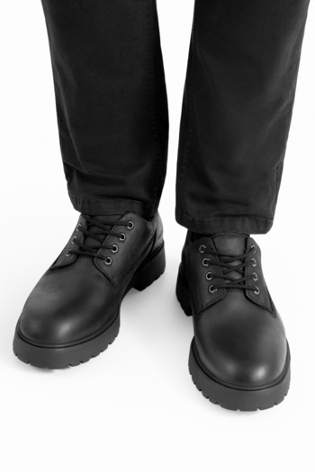 LASOCKI man shoe 5905588900153 Black