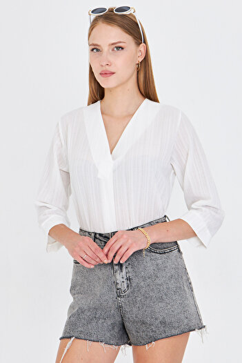 armonika Women's White V-Neck Quarter Sleeve Blouse Arm-25Y001024