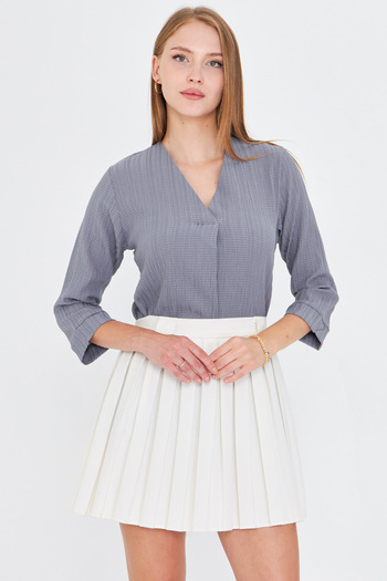armonika Women's Gray V-Neck Quarter Sleeve Blouse Arm-25Y001024