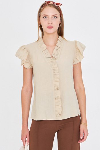 armonika Women's Cream Ruffled Collar and Sleeves Blouse Arm-25Y001063