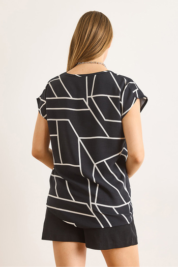 Olalook Women's Asymmetrical Black V-Neck Woven Viscose Blouse Blz-19003048