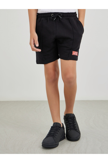 Styli Boys Solid Pin Tuck Drawstring Waist Shorts