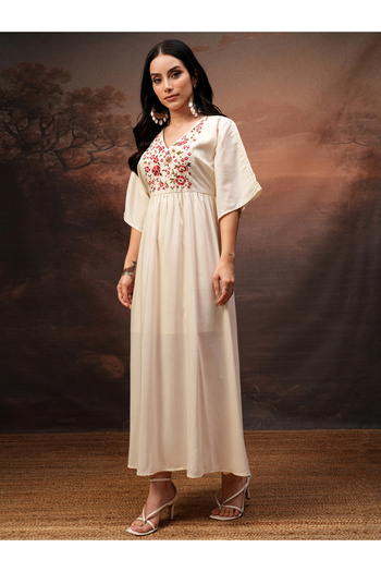 Vishudh By Styli Women Embroidered V Neck A-Line Maxi Dress