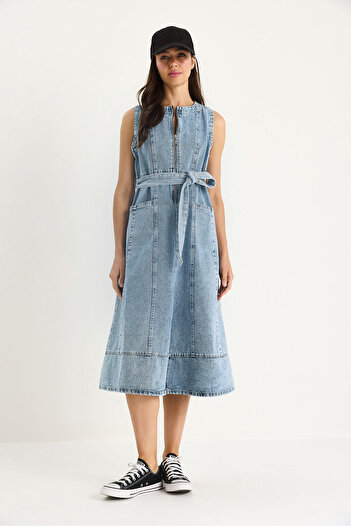 Bianco Lucci Rochie de damă din denim cu curea, cu buzunar cu fermoar în față 60283439