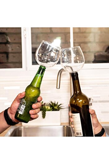 Gadget Master Wine Glass with Cork Stopper