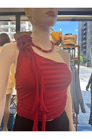 DOLCE QUEEN Women's Red Rose Detailed One Shoulder Blouse