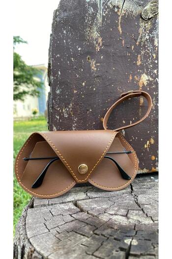 Atölyezümra Hanging Glasses Case Heart Model (Tan)