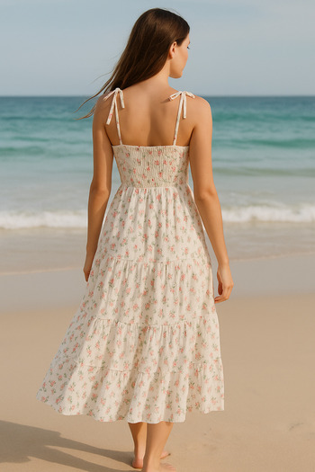 Lia's Boutique Summer dress with straps and ruffles made of embossed cotton with rose pattern