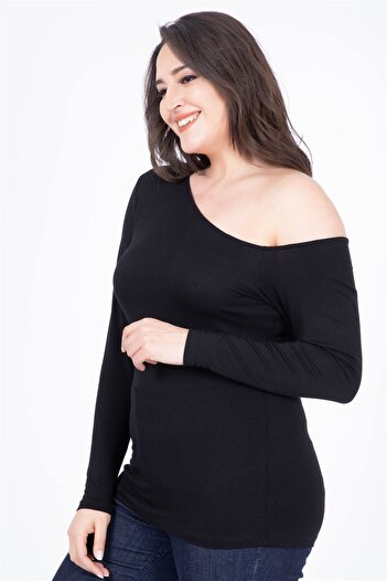 MYLİNE Asymmetric Collar T-Shirt