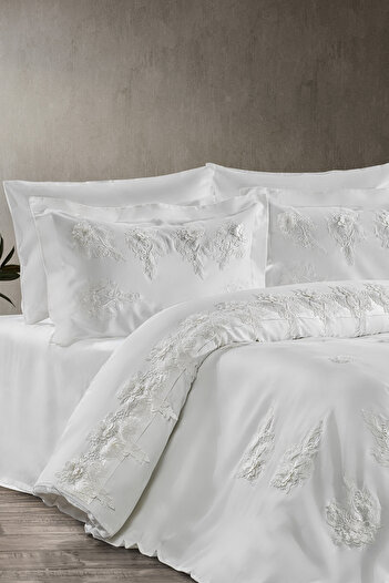 ZEBRACASA Laira Lace Duvet Cover Set
