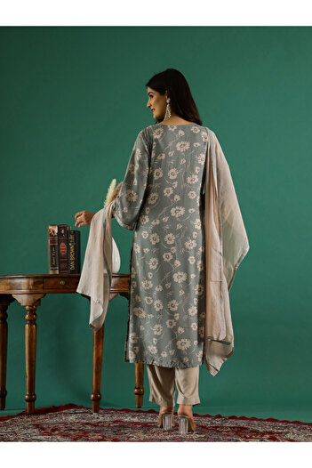 Sanskrutihomes By Styli Floral Printed V-Neck Pure Cotton Kurta and Pants Set